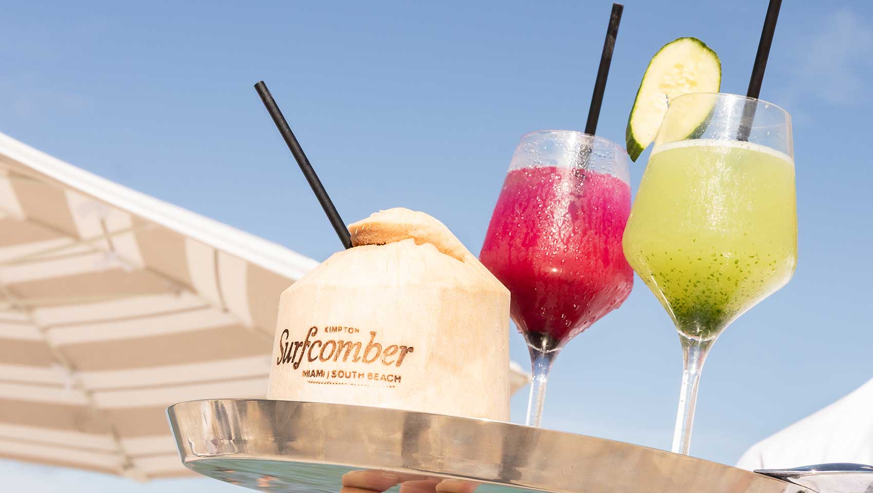 Cocktails at the beach at Surfcomber