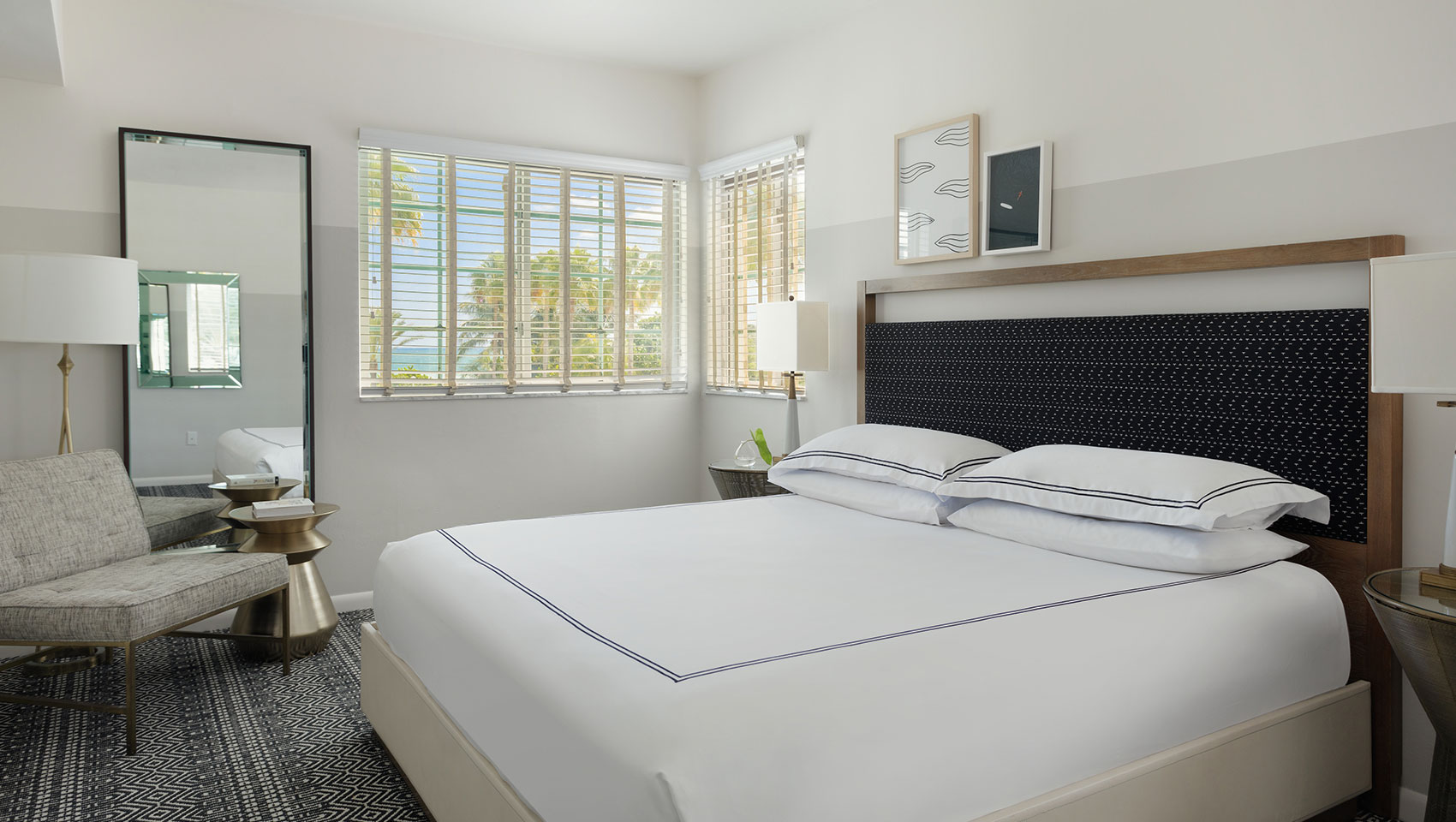 Kimpton Surfcomber Hotel guest room