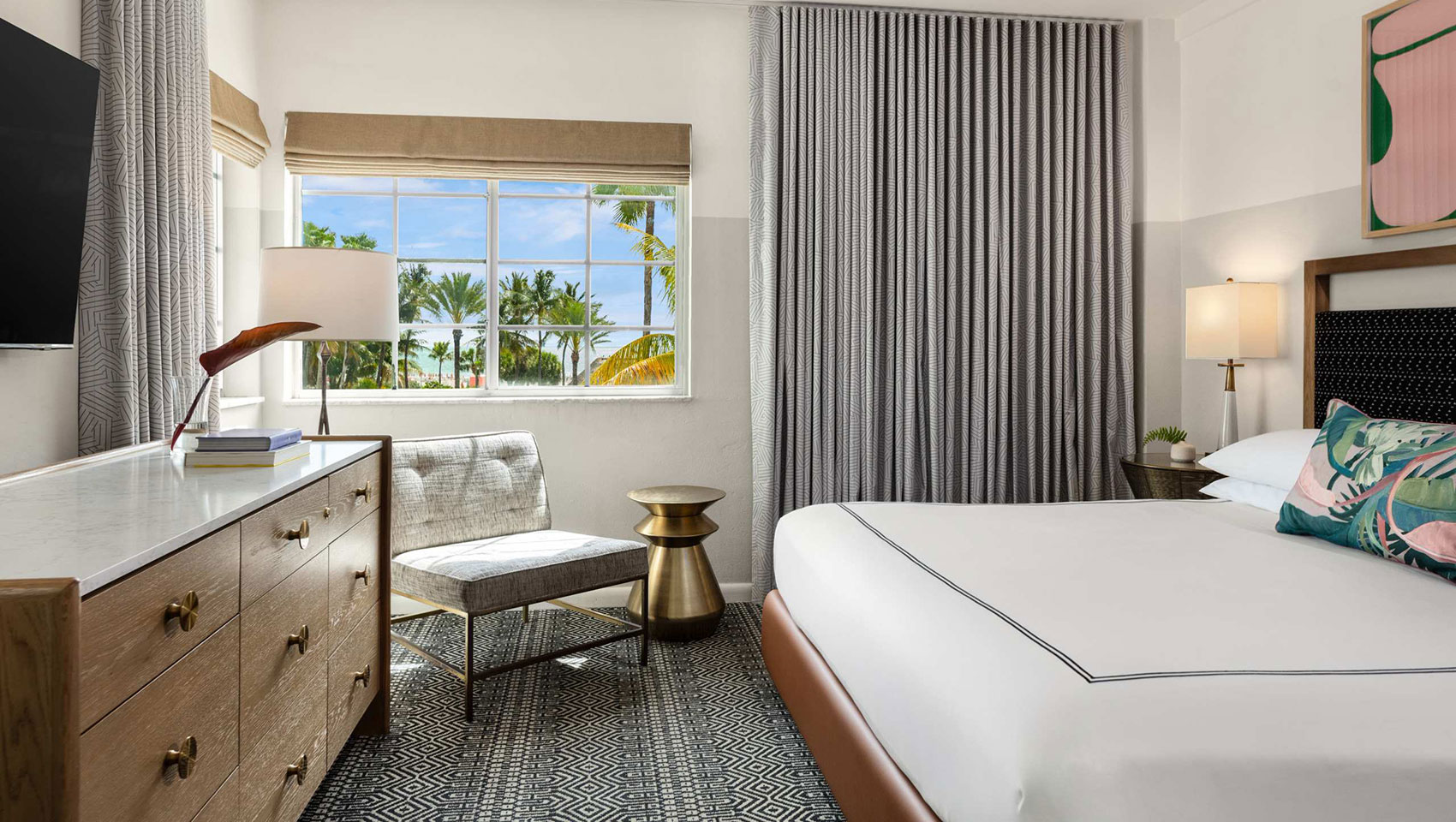 Surfcomber Guest Room