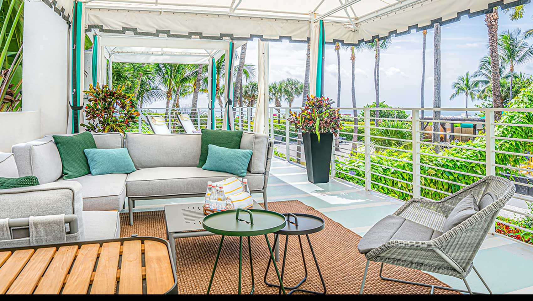 pool side cabana